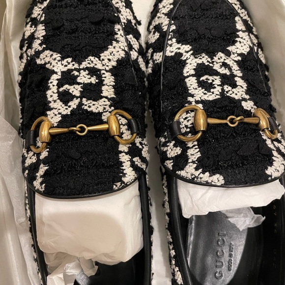 Gucci Women’s Jordan Tweed Loafer - Picture 2 of 8